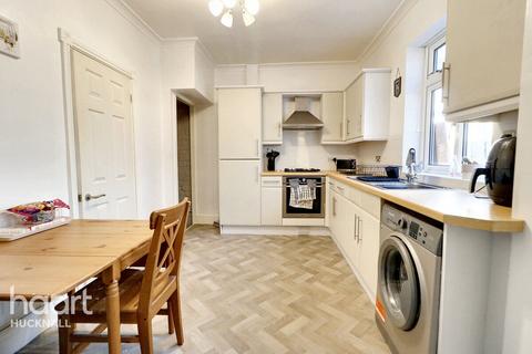 3 bedroom end of terrace house for sale, Hillcrest Drive, Nottingham