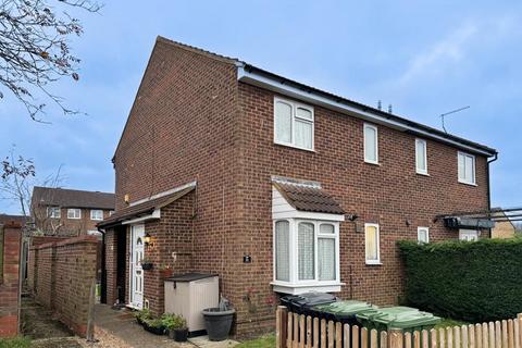 1 bedroom semi-detached house to rent, Eagle Drive, Flitwick, MK45