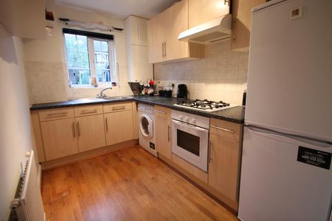 2 bedroom terraced house to rent, Larkham Close, Feltham, Middlesex, TW13