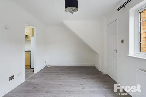 undefined, Larkham Close, Feltham, Middlesex, TW13