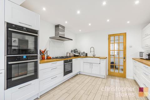 3 bedroom detached house for sale, Hollybush Way, Cheshunt, Waltham Cross, Hertfordshire, EN7 6EP