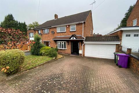 3 bedroom semi-detached house to rent, 42 Sandringham Road, Penn, Wolverhampton, West Midlands