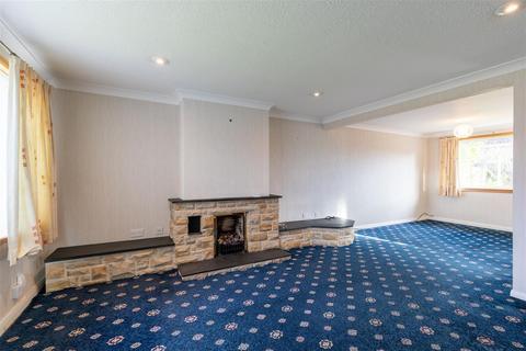 10 Ash Grove, Perth, PH1 1ED