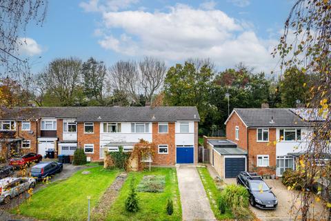 4 bedroom semi-detached house for sale, Woodland Court, Oxted, RH8