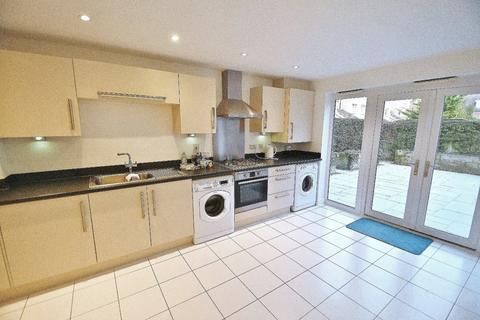 4 bedroom end of terrace house for sale, Chadwick Road, Langley, Berkshire, SL3