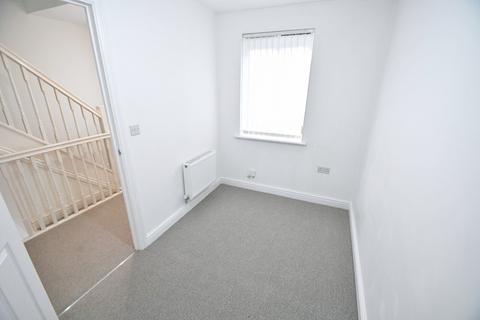 9 Chadwick Road, Slough, SL3 7FT