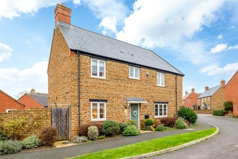 3 bedroom semi-detached house for sale, Halestrap Way, Kings Sutton OX17