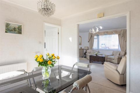 3 bedroom detached bungalow for sale, Norman Close, Pickering