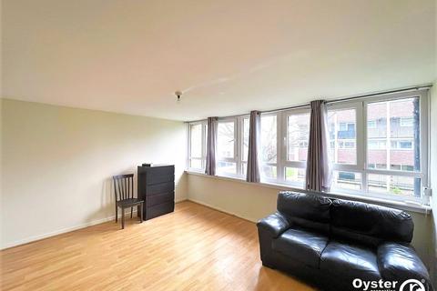 3 bedroom property to rent, Palmers Road, London, N11