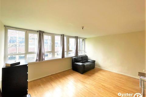 3 bedroom property to rent, Palmers Road, London, N11