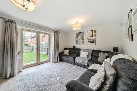 4 bedroom semi-detached house for sale, Asket Close, Leeds, West Yorkshire, LS14