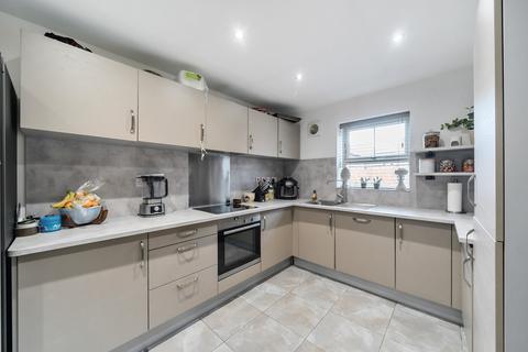 9 Asket Close, Leeds, LS14 1FA