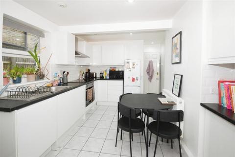 1 bedroom flat to rent, William Road, London SW19