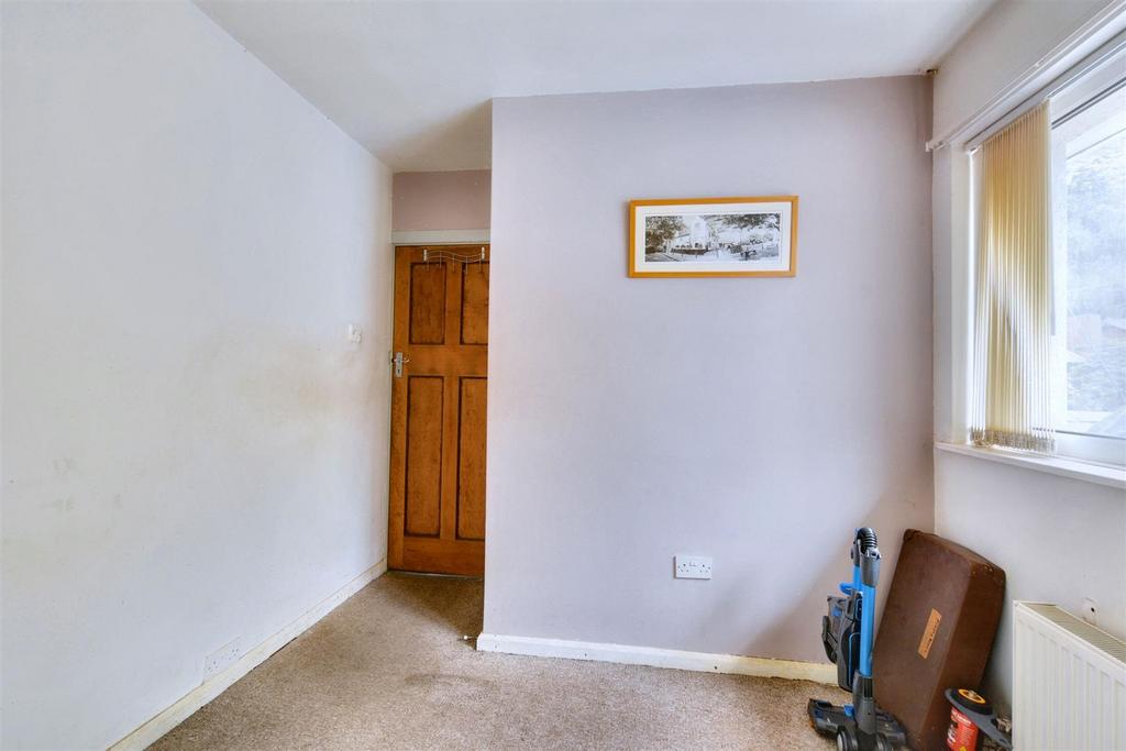 Bedroom 2 2.jpeg