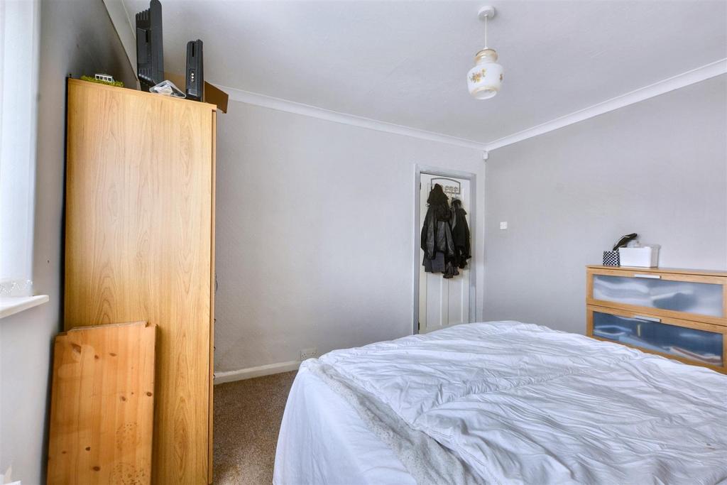 Bedroom 1 2.jpeg