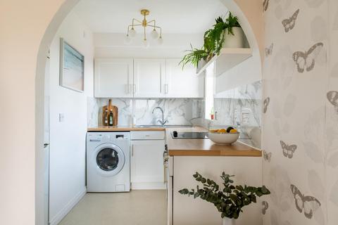 95d Chalice Way, Greenhithe, DA9 9PR