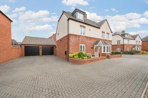 5 bedroom detached house for sale, Alnwick Way, Great Denham MK40