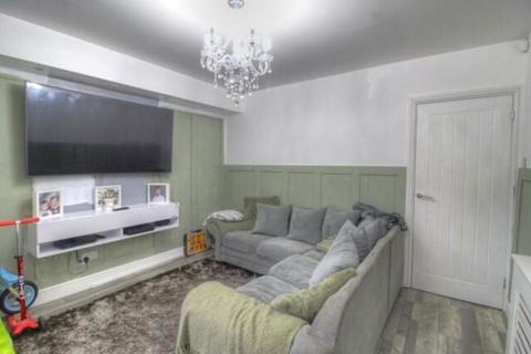 3 bedroom end of terrace house for sale, 94 St. Albans Road, Nottingham, Nottinghamshire, NG6 9JX