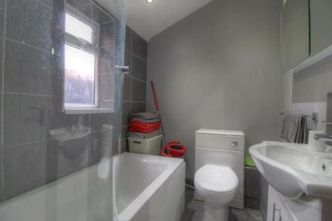 3 bedroom end of terrace house for sale, 94 St. Albans Road, Nottingham, Nottinghamshire, NG6 9JX