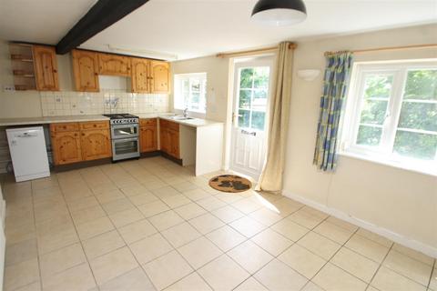 3 bedroom cottage to rent, Netheravon Road, Salisbury SP4