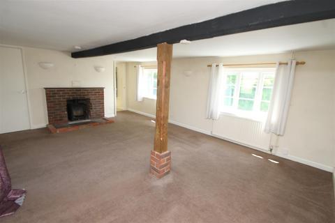 3 bedroom cottage to rent, Netheravon Road, Salisbury SP4