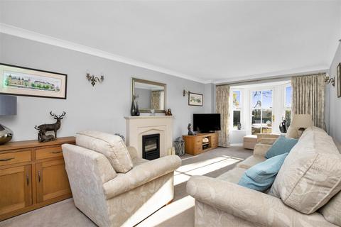 3 bedroom detached house for sale, Woodlands Walk, Mannings Heath, Horsham