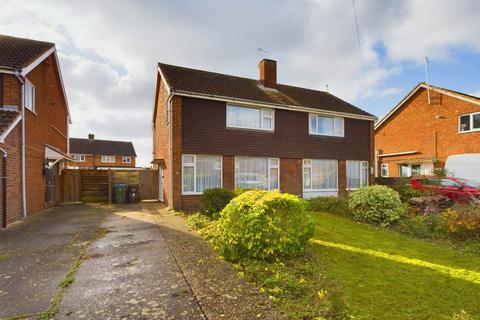 3 bedroom semi-detached house for sale, Greetham Road, Aylesbury HP21