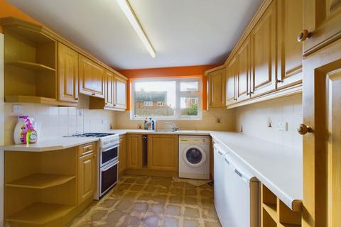 3 bedroom semi-detached house for sale, Greetham Road, Aylesbury HP21