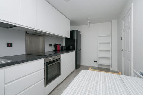 1 bedroom flat to rent, Newhaven Main Street, Newhaven, Edinburgh, EH6