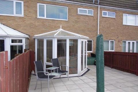 3 bedroom terraced house to rent, Lochcraig Place, Cramlington