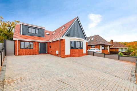 4 bedroom detached house for sale, Testlands Avenue, Southampton SO16