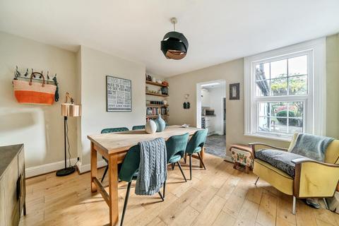 2 bedroom house for sale, School Walk, Sunbury-On-Thames TW16