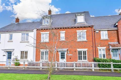 6 bedroom terraced house for sale, Forest Road, Denmead, Waterlooville, Hampshire