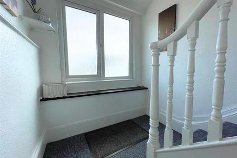 Studio to rent, Sedlescombe Road North, St. Leonards-On-Sea TN37