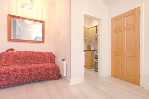 1 bedroom flat for sale, 17 (1F4) Yeaman Place, Polwarth, Edinburgh, EH11 1BS