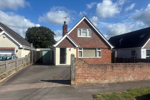 4 bedroom detached house for sale, Avenue Road, Walkford, Christchurch