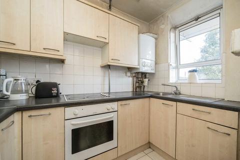 2 bedroom flat for sale, White City Estate, London W12