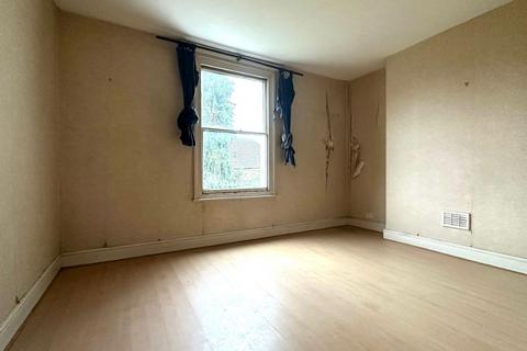 1 bedroom flat for sale, 36B Waddon Road, Croydon, Surrey, CR0 4LF