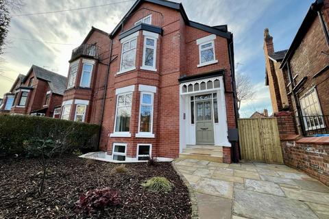 2 bedroom apartment to rent, Chandos Road, Chorlton, Manchester