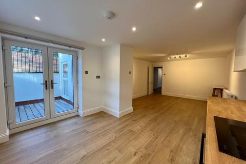 2 bedroom apartment to rent, Chandos Road, Chorlton, Manchester