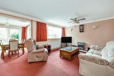 3 bedroom end of terrace house for sale, Gallaghers Mead, Andover