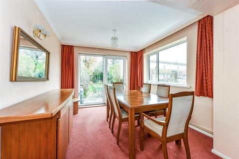 3 bedroom end of terrace house for sale, Gallaghers Mead, Andover