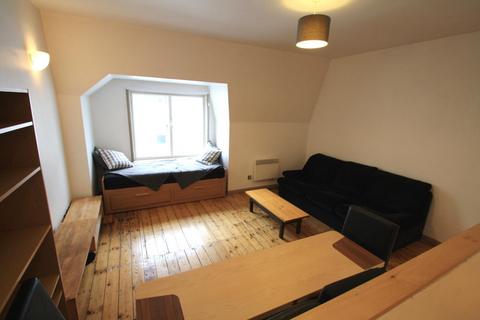 Flat to rent, Central Road, Leeds, West Yorkshire, UK, LS1