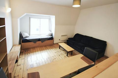 Flat to rent, Central Road, Leeds, West Yorkshire, UK, LS1