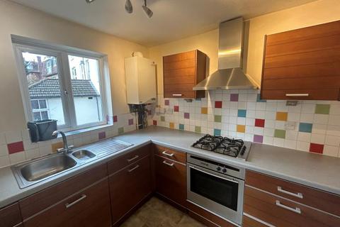 1 bedroom apartment to rent, Harvey Road, Guildford GU1