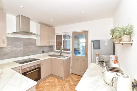44 Hooks Lane, Havant, PO9 3DS