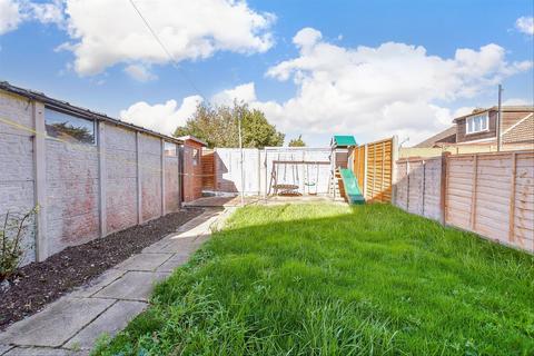 44 Hooks Lane, Havant, PO9 3DS