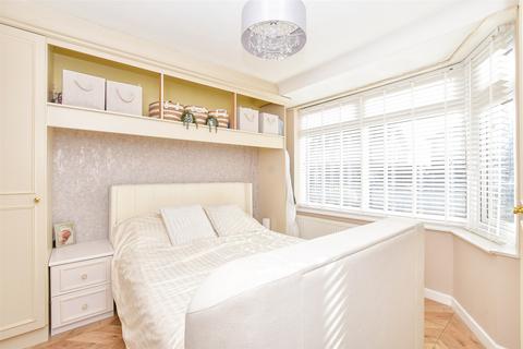 44 Hooks Lane, Havant, PO9 3DS