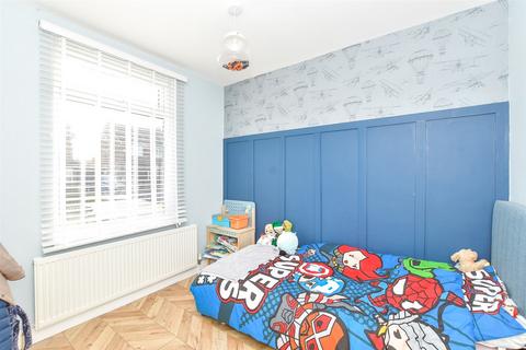 44 Hooks Lane, Havant, PO9 3DS