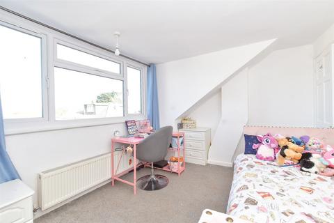 44 Hooks Lane, Havant, PO9 3DS